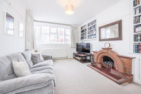 39 Crombie Road, Sidcup, DA15 8AT