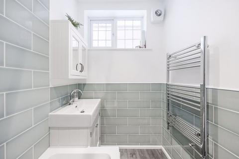 39 Crombie Road, Sidcup, DA15 8AT