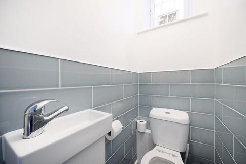 39 Crombie Road, Sidcup, DA15 8AT