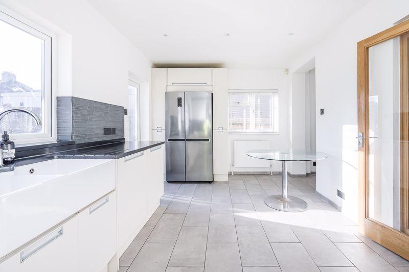 Kitchen I Utility