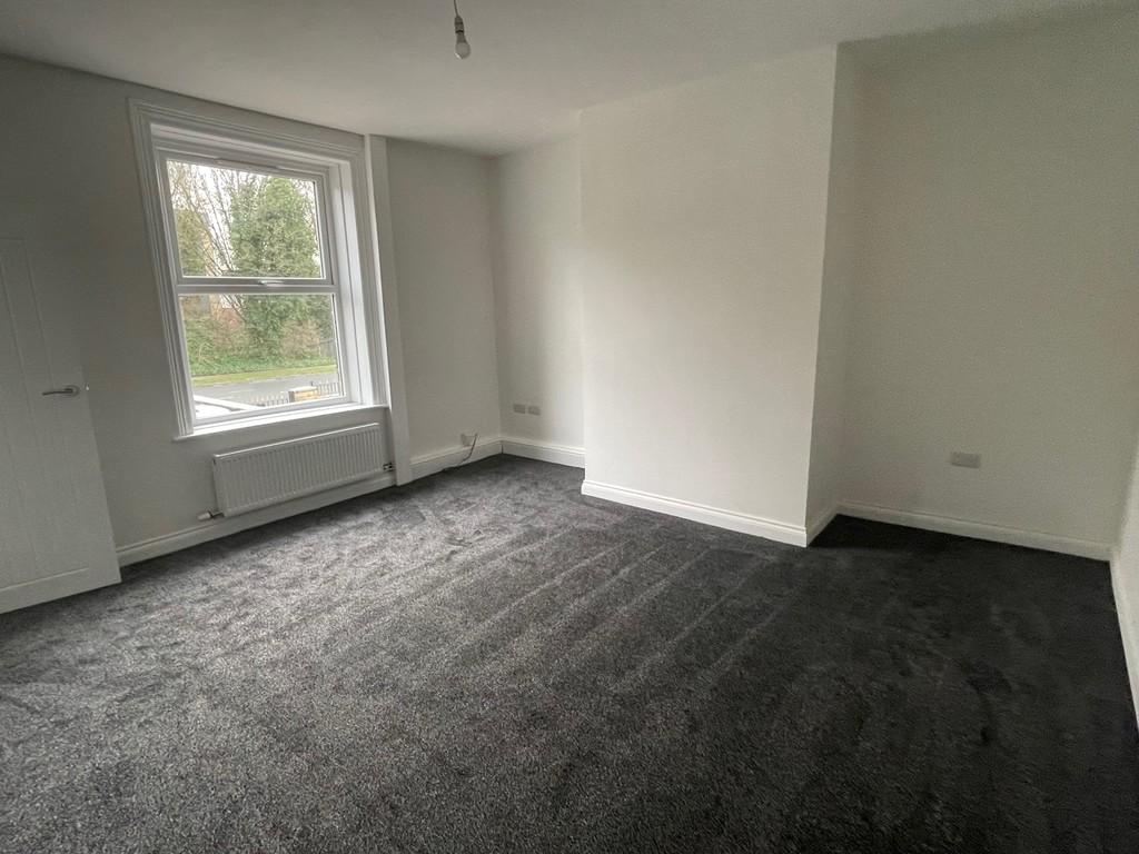 Church Lane, Birstall 2 bed end of terrace house £795 pcm (£183 pw)