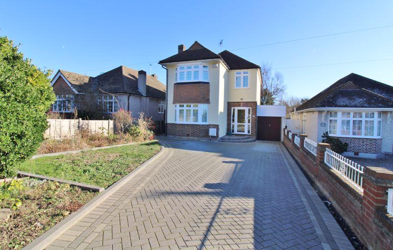 Beechenlea Lane, Swanley 3 bed detached house for sale £615,000