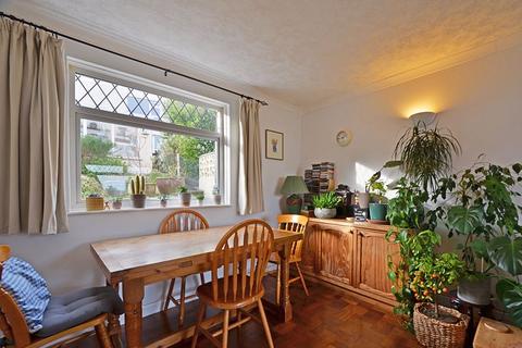 4 Gwarnick Road, Truro, TR1 2LF