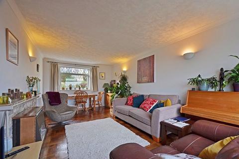 4 Gwarnick Road, Truro, TR1 2LF