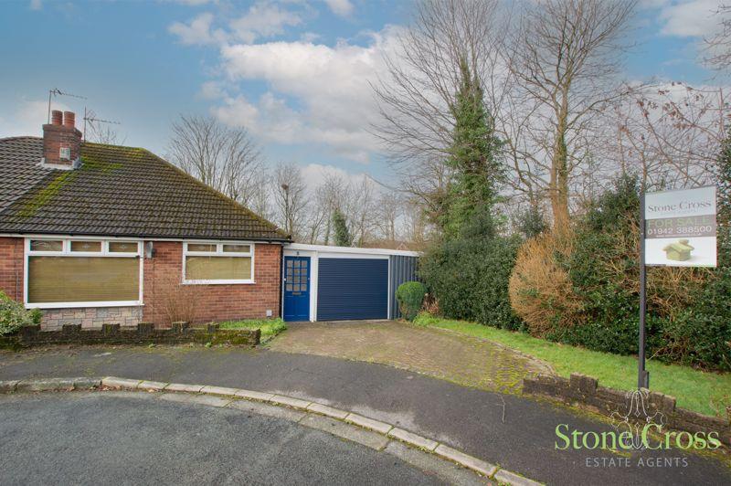 Meadway, Tyldesley M29 8XE 2 bed semidetached bungalow for sale £235,000