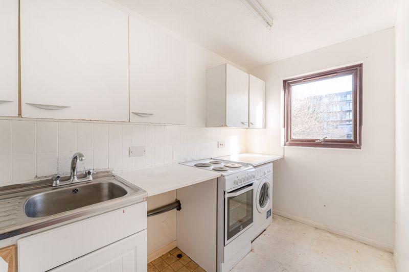 Bakers Hill, London 2 bed apartment £325,000