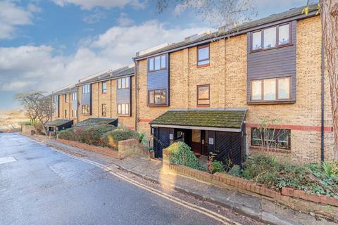 Flat 3, 48 Bakers Hill, London, E5 9HL