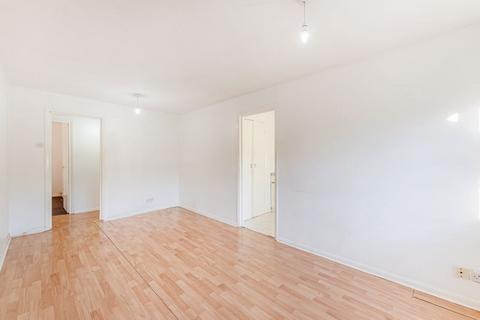 Flat 3, 48 Bakers Hill, London, E5 9HL