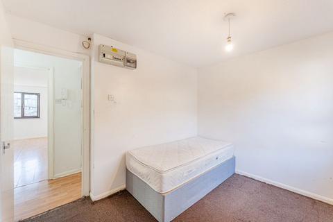 Flat 3, 48 Bakers Hill, London, E5 9HL