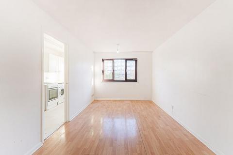 Flat 3, 48 Bakers Hill, London, E5 9HL