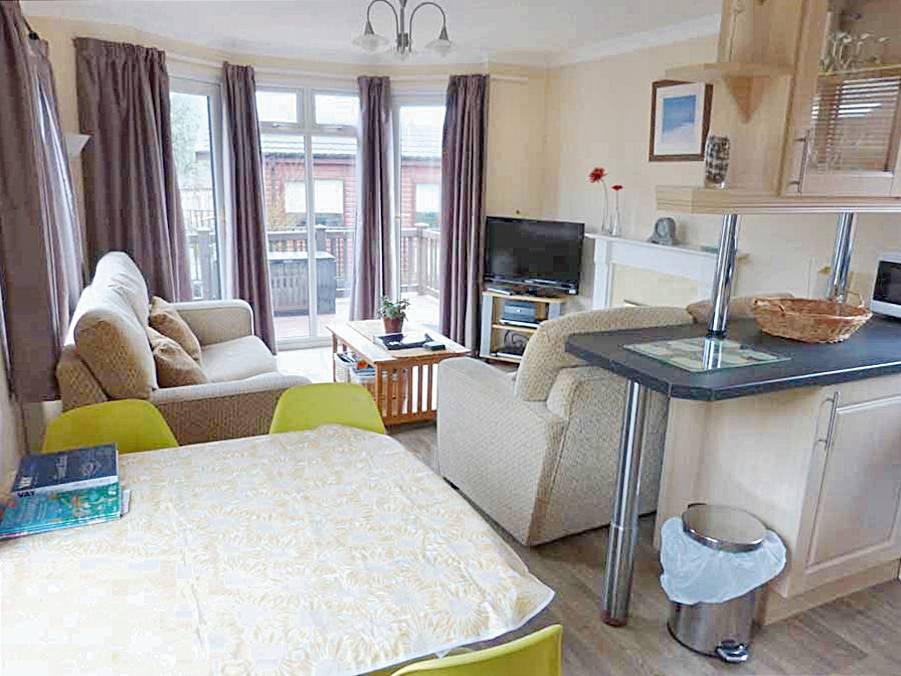 Kitchen-Lounge
