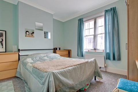 4 bedroom semi-detached house for sale - Graham Road