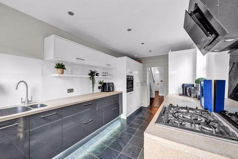 17 Elliott Road, Bromley, BR2 9NT