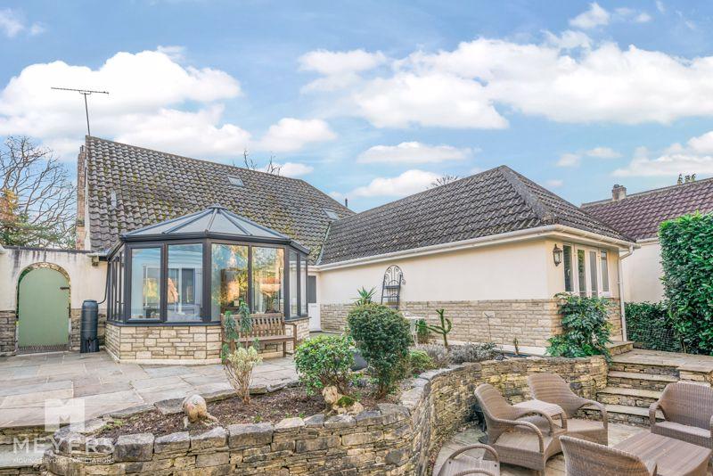Dunyeats Road, Broadstone, BH18 5 bed detached house for sale £825,000