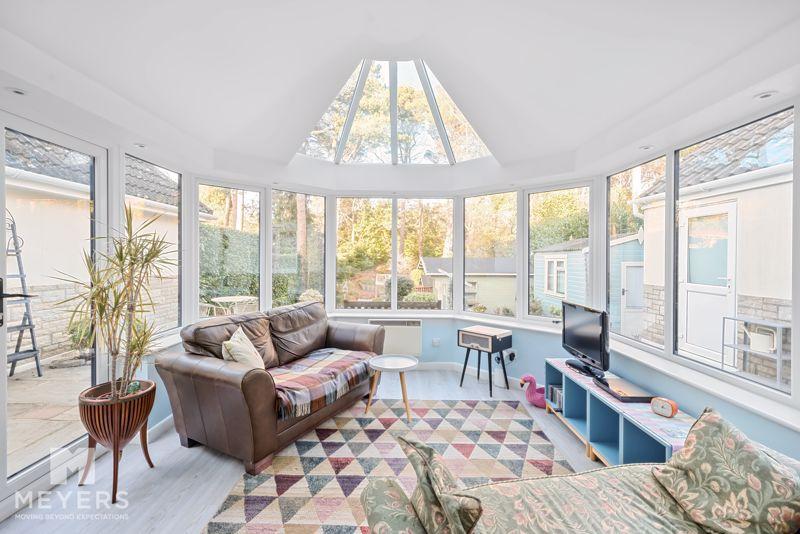 Dunyeats Road, Broadstone, BH18 5 bed detached house for sale £825,000