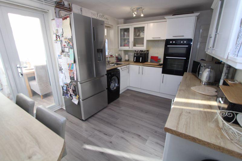 Rosemoor Drive, Brierley Hill DY5 2 bed semidetached house for sale