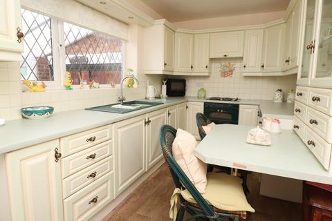 2 bedroom terraced house for sale, Poplar Avenue, Rotherham S65