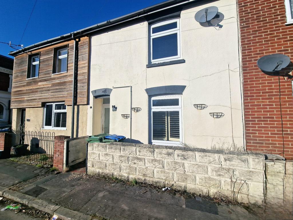 Edward Road, Shirley 2 bed terraced house to rent £1,100 pcm (£254 pw)