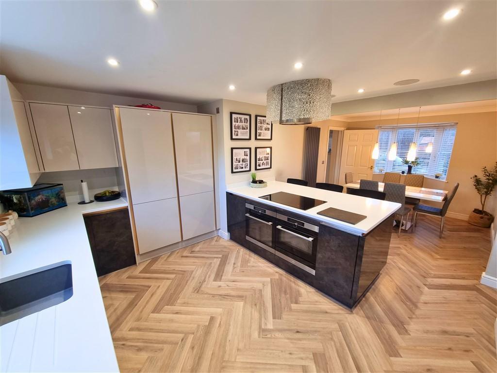 St Botolphs Green, Leominster, Herefordshire, HR6 8ER 4 bed semidetached house for sale £329,500