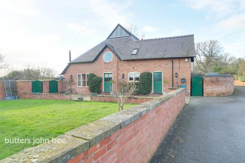 2 bedroom semi-detached house for sale, Chester Road, Nantwich