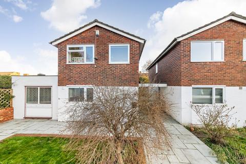 18 Wedgwood Way, London, SE19 3ES