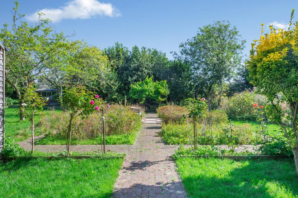 The Street, East Langdon, Kent 5 bed detached house for sale £1,250,000