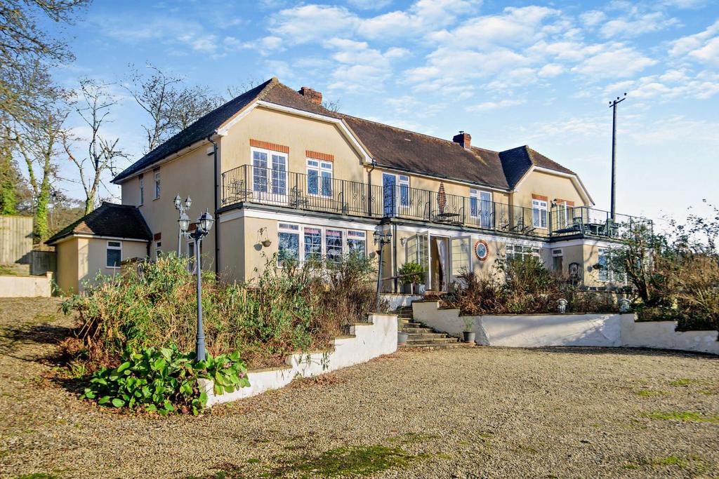 Underhill, East Knoyle, Salisbury... 6 bed detached house for sale £