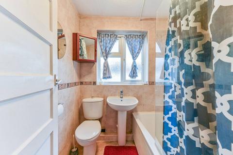 62a Warwick Road, Thornton Heath, CR7 7NE
