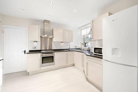 4 bedroom flat to rent, Wildcroft Manor, Putney, London, SW15