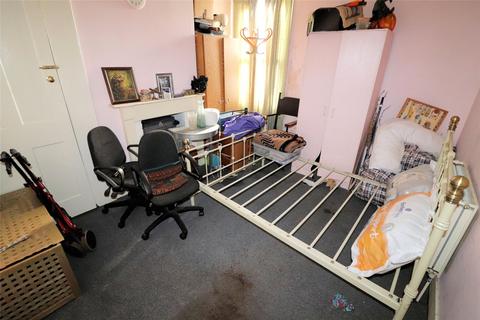 32 Manor Road, Erith, DA8 2AF