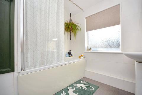 49 Kirkstall Mount, Leeds, LS5 3DP