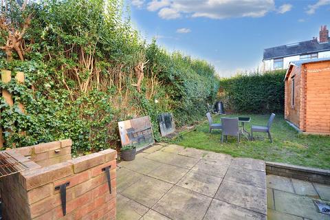 49 Kirkstall Mount, Leeds, LS5 3DP
