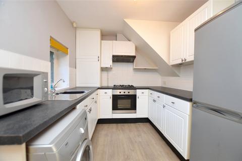 2 bedroom terraced house for sale, Lane End, Pudsey, West Yorkshire