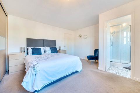 6 Helmsley Road, Wakefield, WF2 6QU