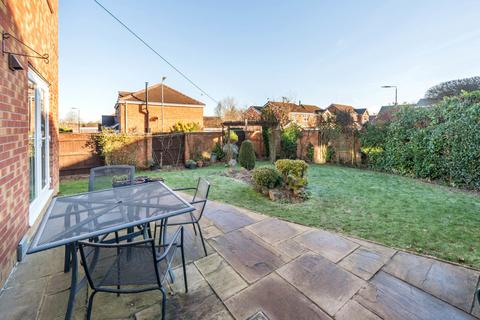 6 Helmsley Road, Wakefield, WF2 6QU
