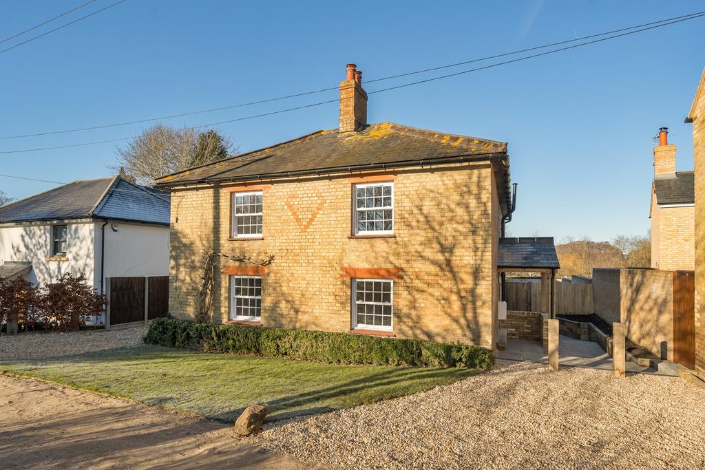 Church Lane, Flitton, MK45 4 bed detached house for sale £800,000