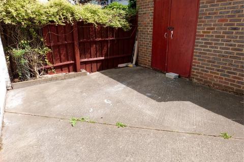 63 Dovedale Close, Harefield, Uxbridge, UB9 6DQ