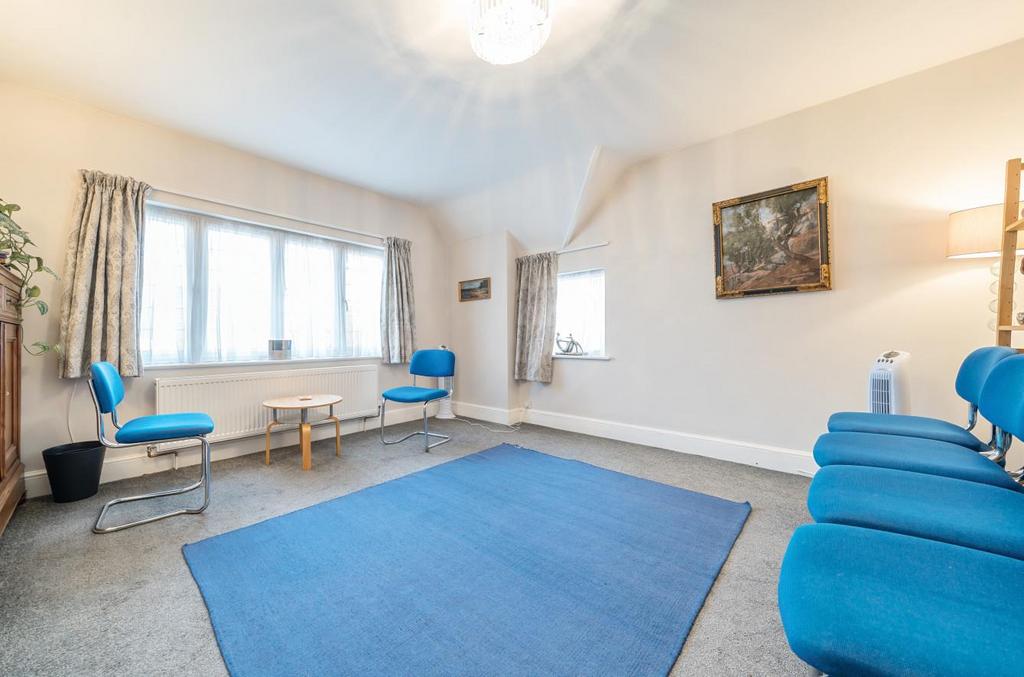 Davidson Frost-Wellings, DFW, Bushey Hall Road, Bu