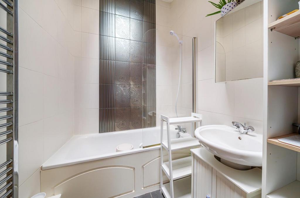 Davidson Frost-Wellings,DFW,Hill Cottages,Bathroom