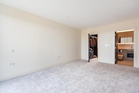 19 Cornforth Lane, London, NW7 1SW