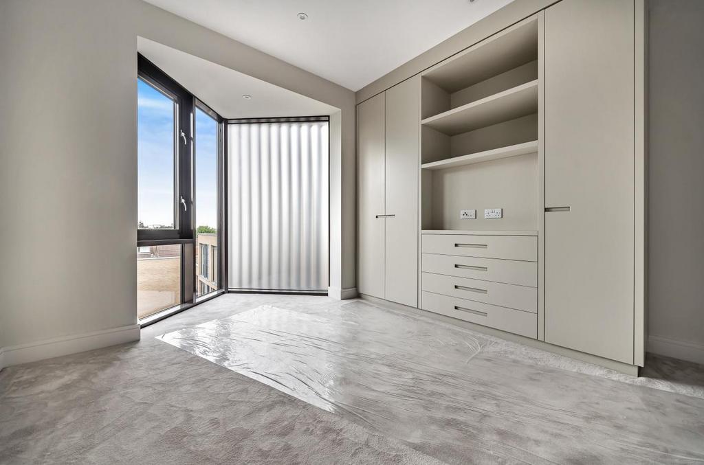 Davidson Frost-Wellings, DFW, Finchley Road, Londo
