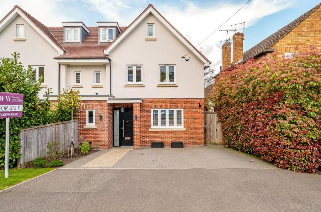 Herkomer Road, Bushey WD23 4 bed semidetached house for sale £1,000,000