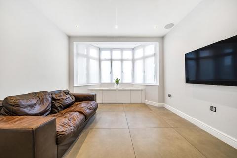 14 The Rise, Elstree, Borehamwood, WD6 3JU
