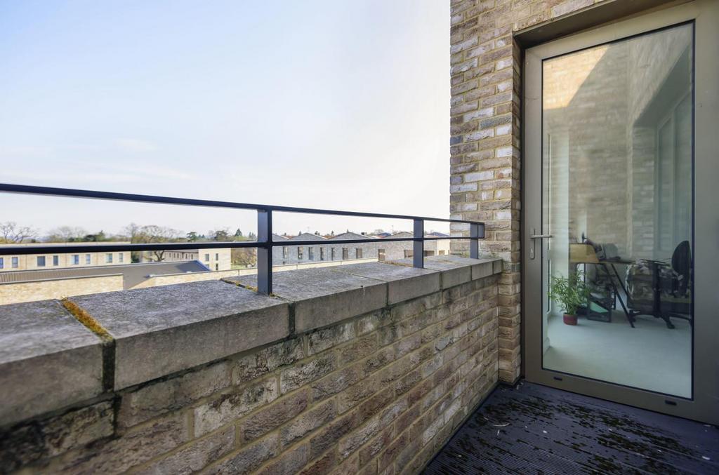 Davidson Frost-Wellings, DFW, Welford Court, Edgwa