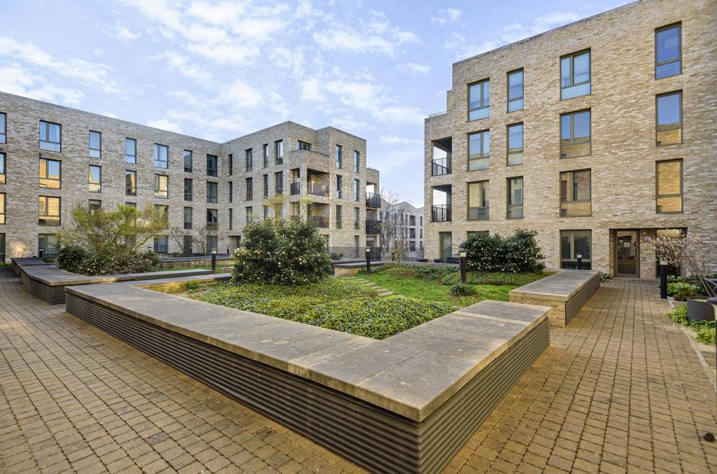 Davidson Frost-Wellings, DFW, Welford Court, Edgwa