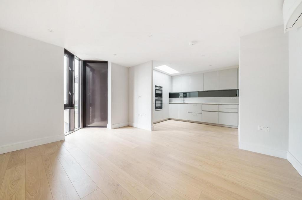 Davidson Frost-Wellings, DFW, Finchley Road, Londo