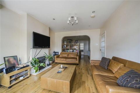 4 bedroom semi-detached house for sale, Drummond Drive, Stanmore HA7