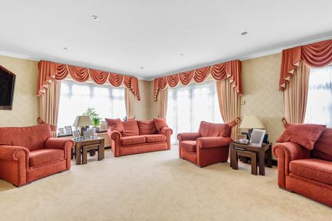 4 bedroom detached house for sale, Links View Close, Stanmore HA7