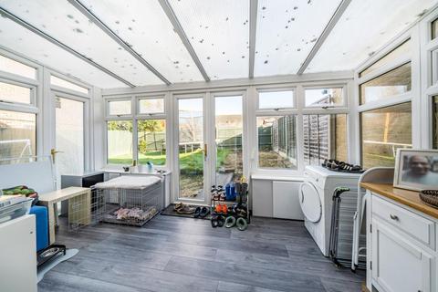 11 Brookmill Close, Watford, WD19 4BB