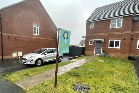 3 bedroom end of terrace house for sale, Ffordd Y Glowyr, Ammanford SA18